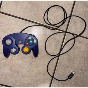 Nintendo GameCube Compatible Controller purple